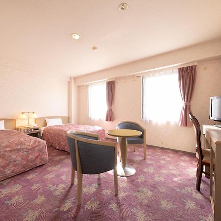 Miyakonojō Main Hotel - Vacation Stay 82549 מראה חיצוני תמונה