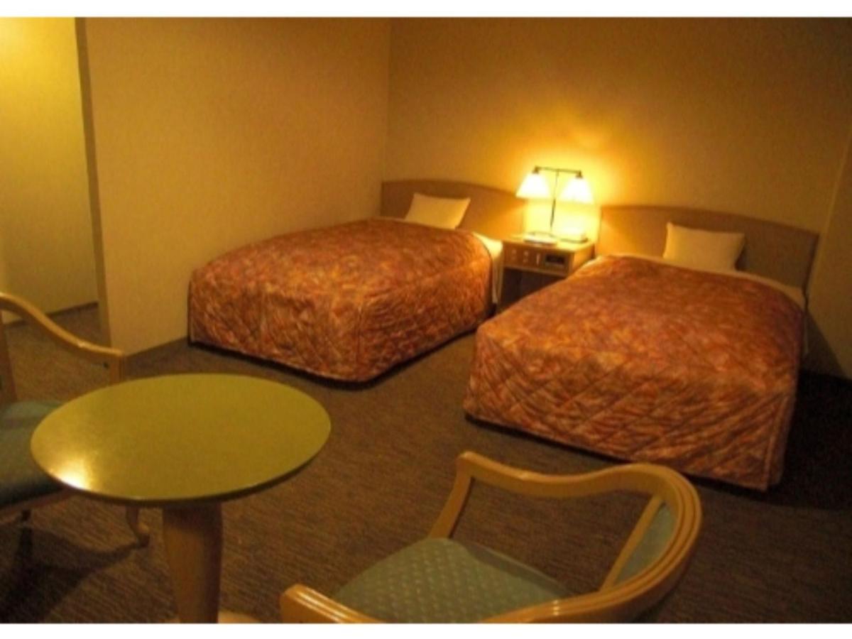 Miyakonojō Main Hotel - Vacation Stay 82549 מראה חיצוני תמונה